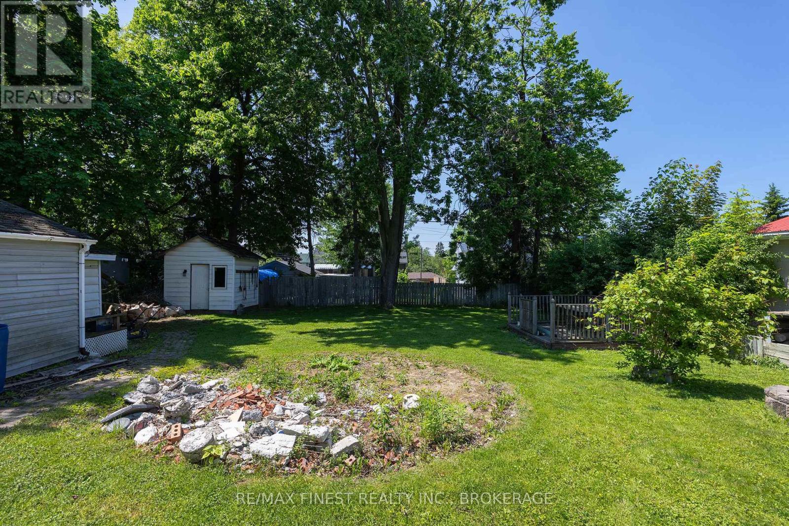 734 PORTSMOUTH AVENUE - 27