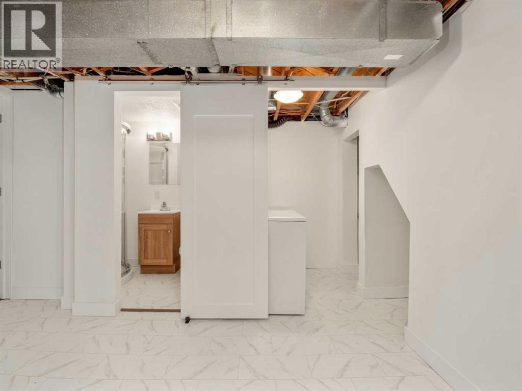 1025 12 Street S - 29