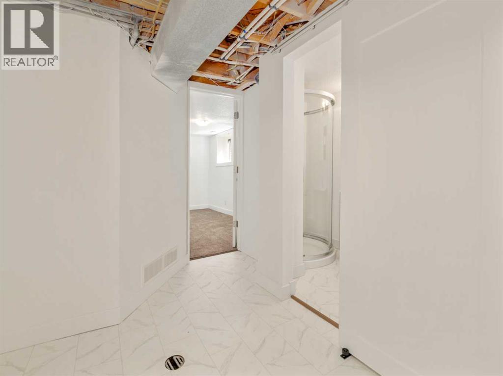 1025 12 Street S - 30