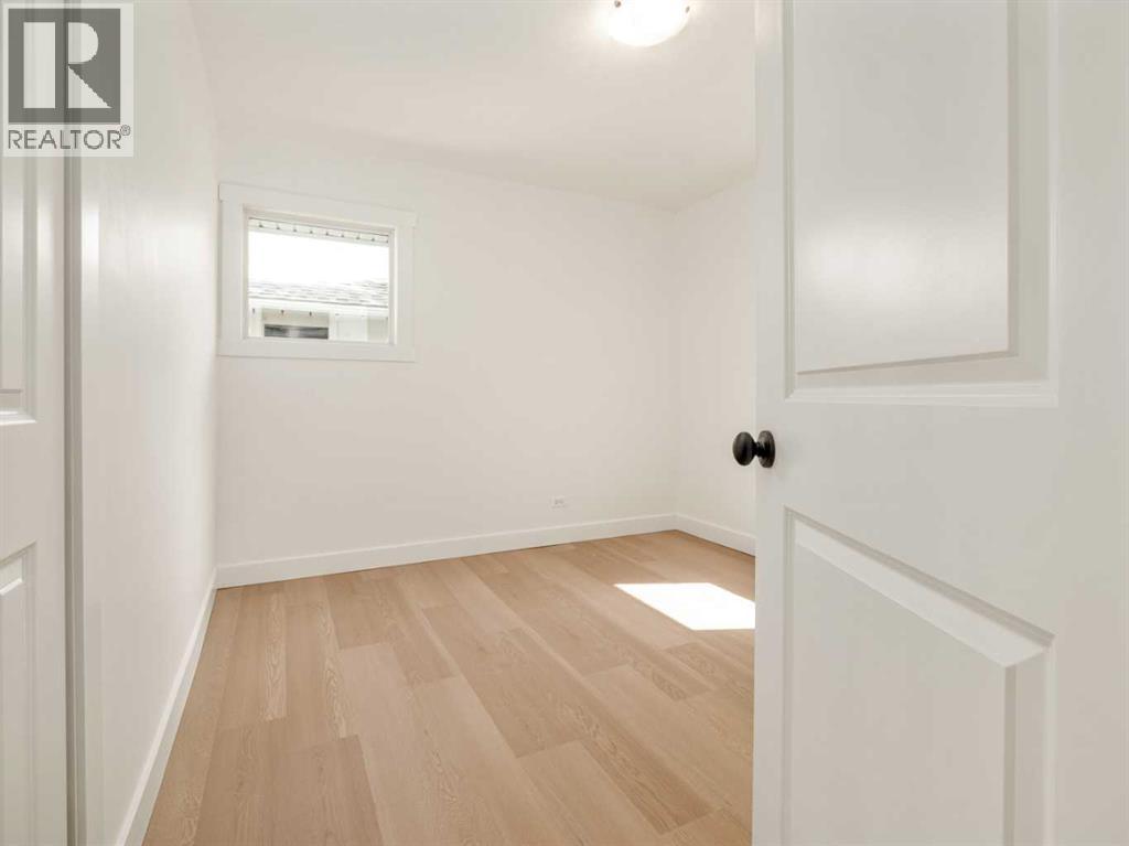 1025 12 Street S - 11