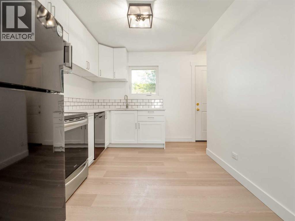 1025 12 Street S - 21