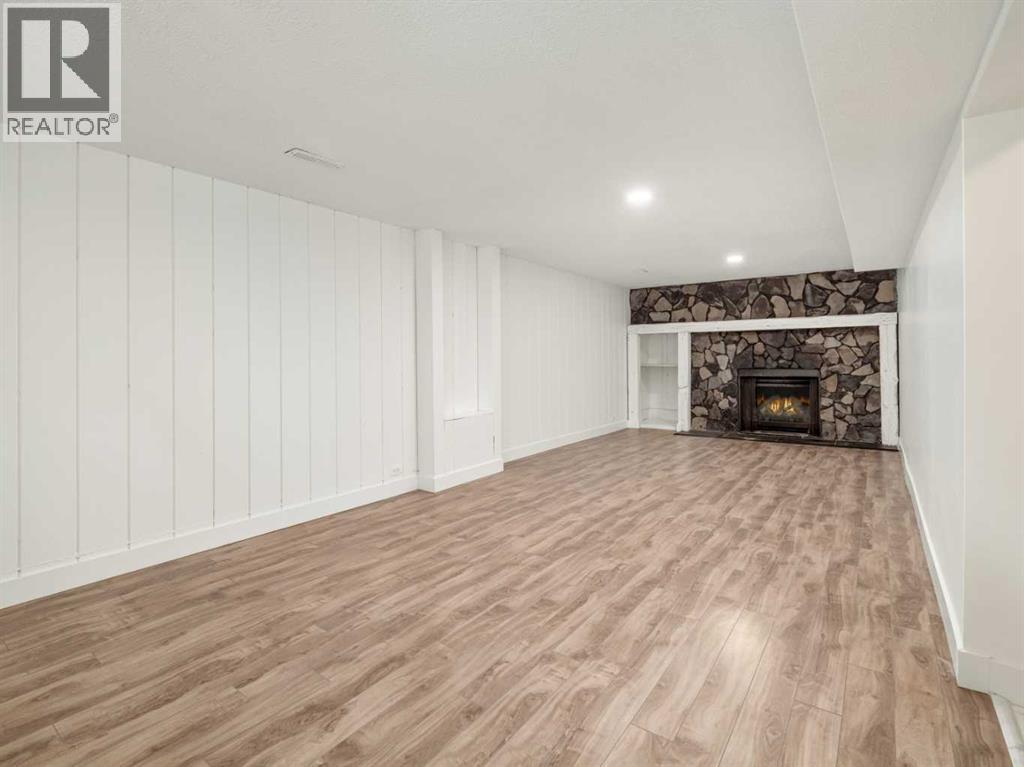 1025 12 Street S - 25