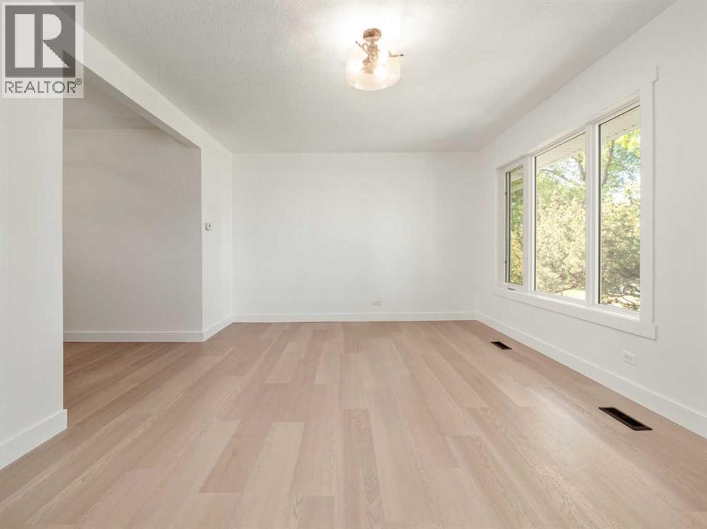 1025 12 Street S - 17