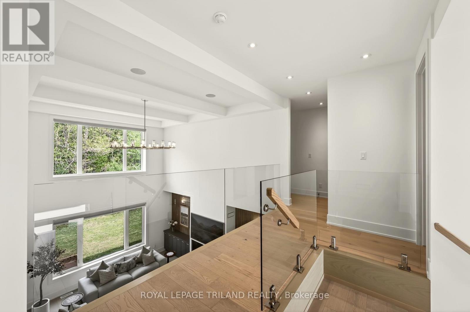 2244 RED THORNE AVENUE - 23