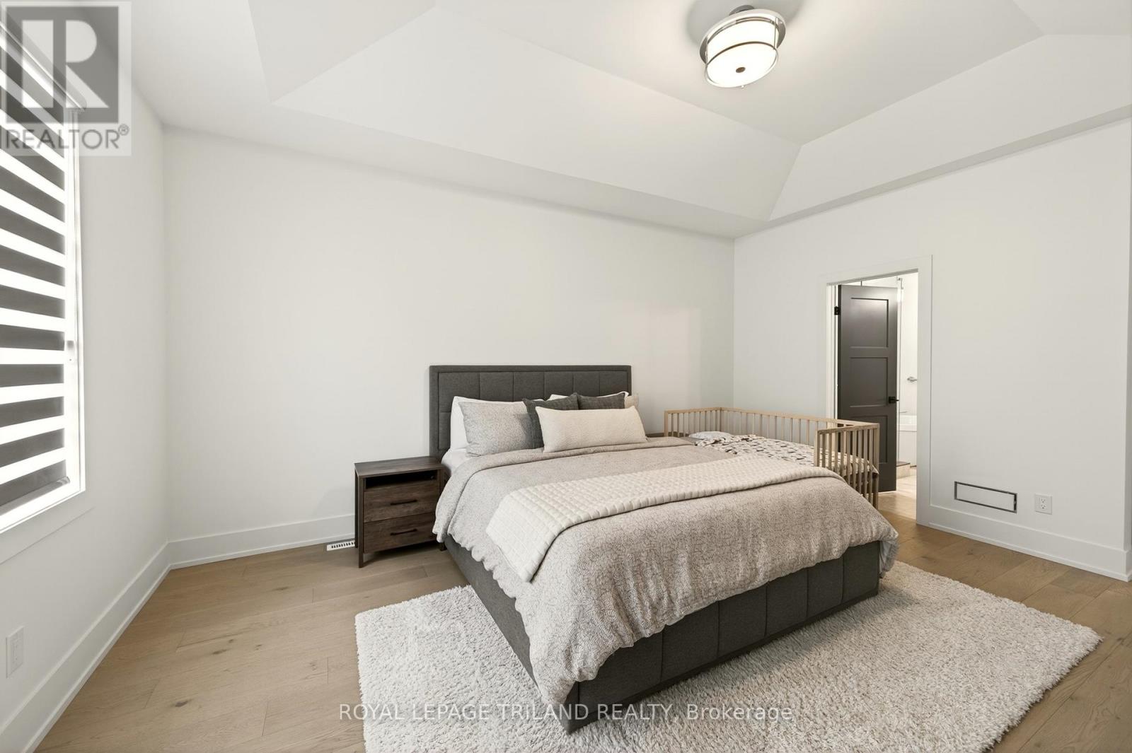 2244 RED THORNE AVENUE - 26