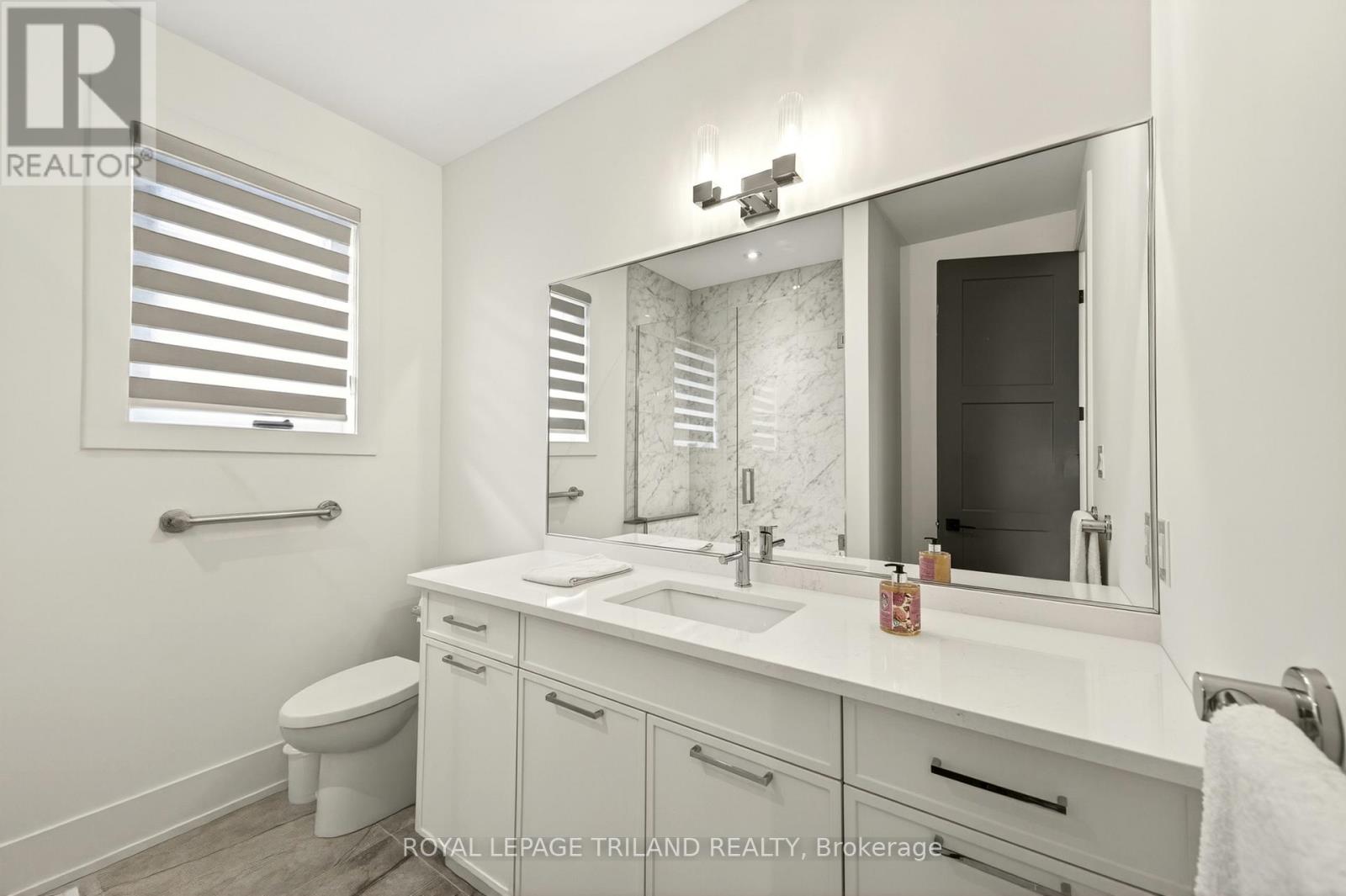 2244 RED THORNE AVENUE - 33