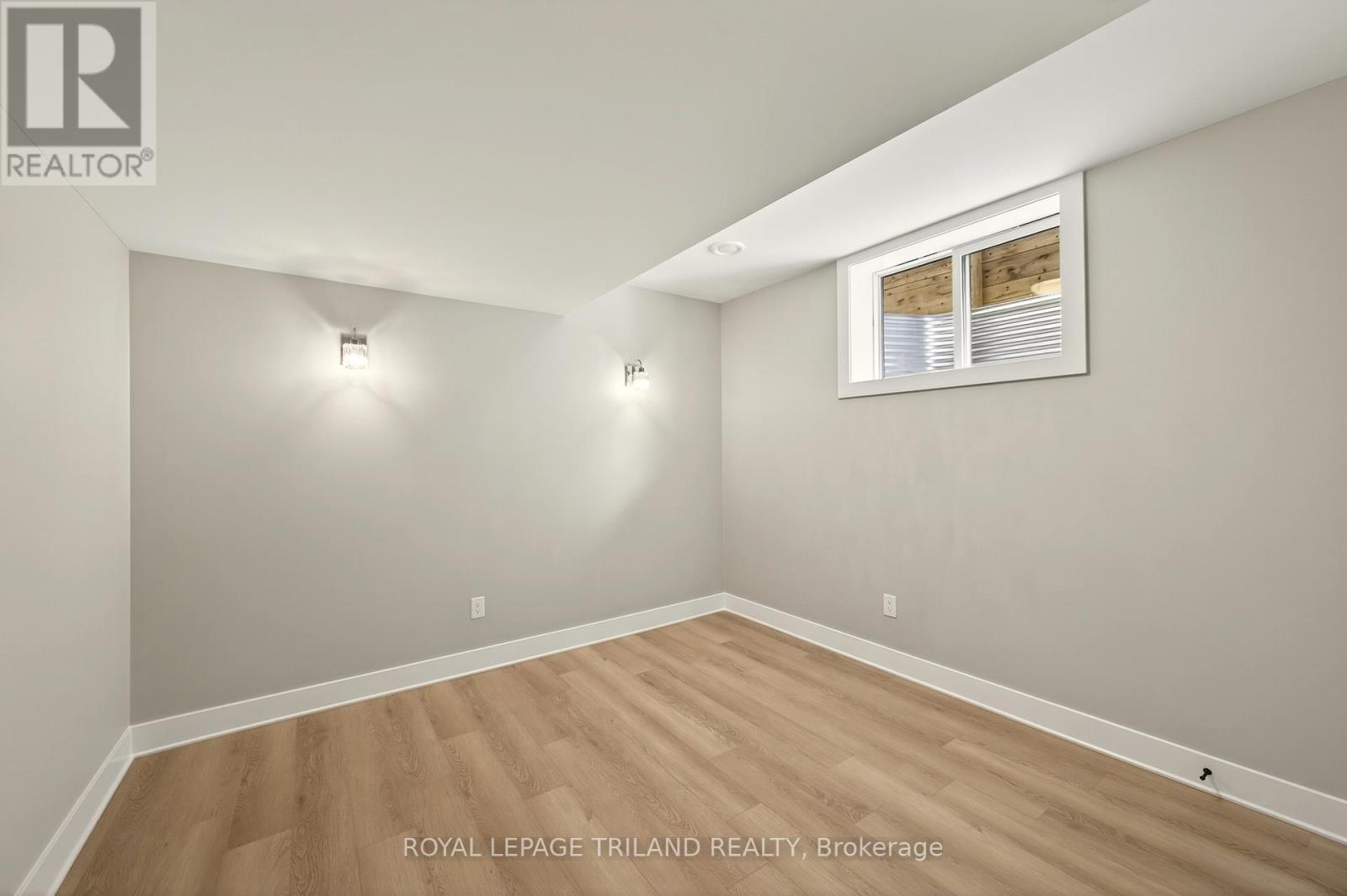 2244 RED THORNE AVENUE - 42