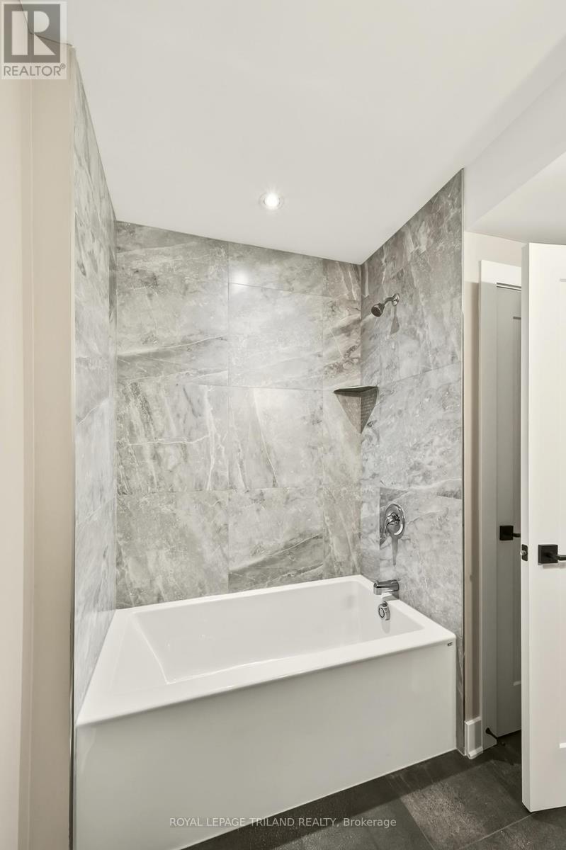 2244 RED THORNE AVENUE - 44