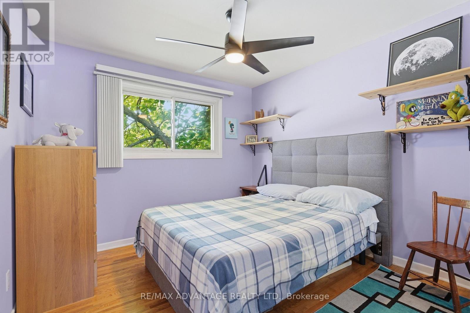 120 CHAMPLAIN CRESCENT - 21