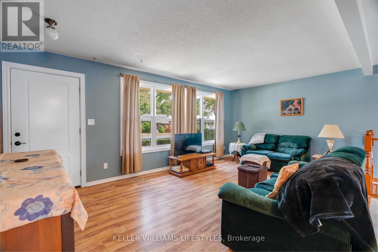 288 CARRIE STREET - 4