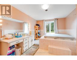 288 Carrie Street, Strathroy Caradoc, ON N7G3E1 Photo 18