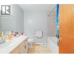 288 Carrie Street, Strathroy Caradoc, ON N7G3E1 Photo 20