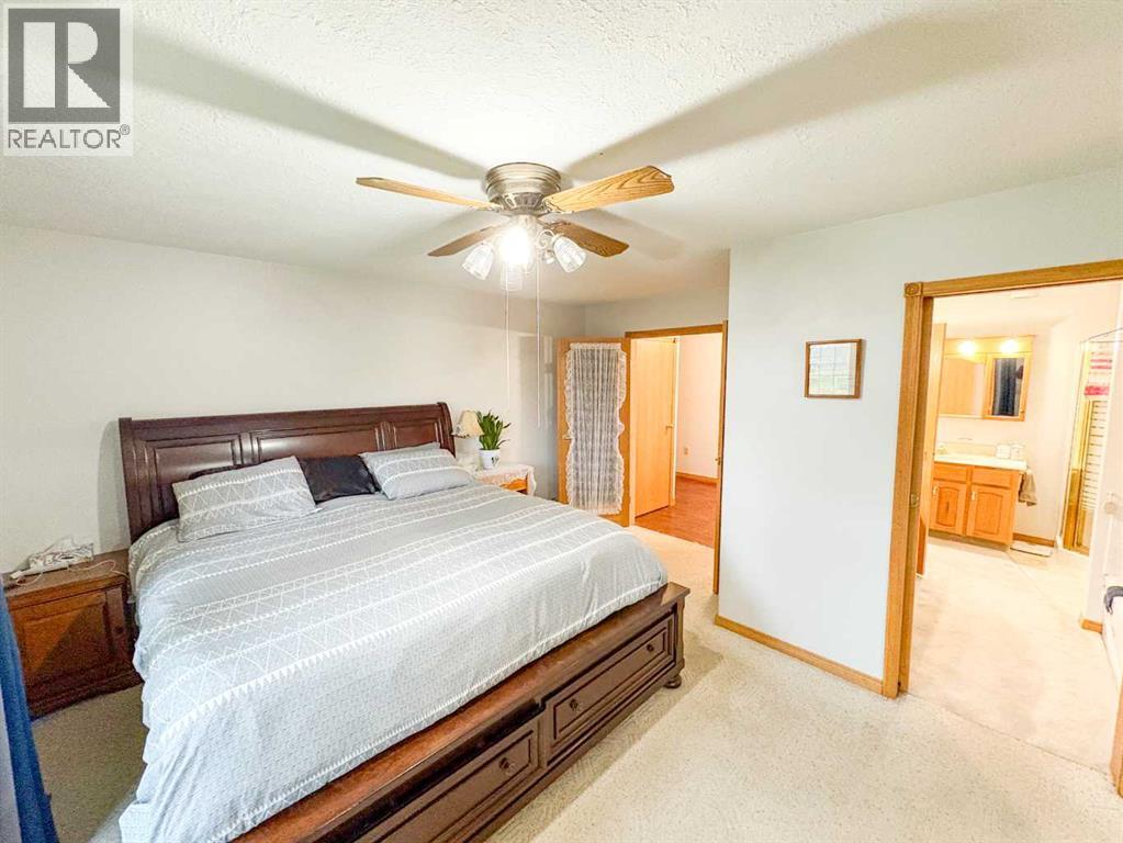 5216 51 Avenue - 21