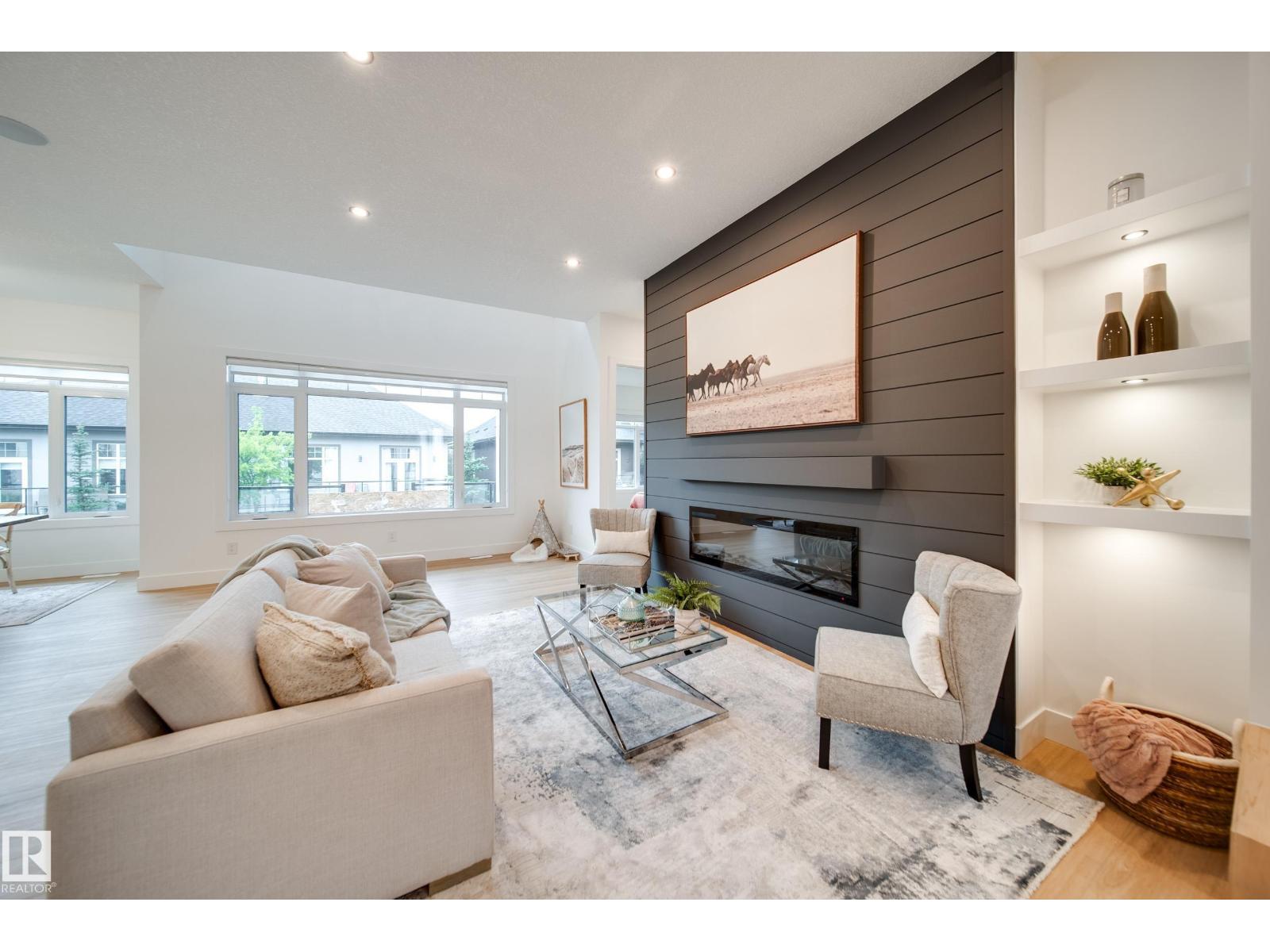 #42 20425 93 AV NW - 15