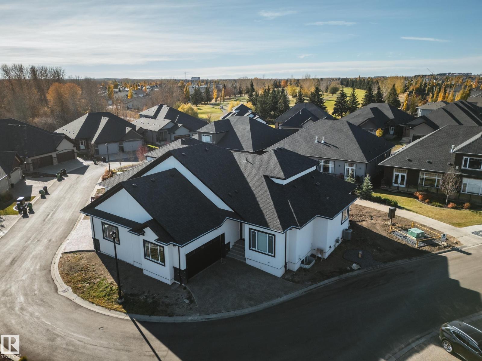 #42 20425 93 AV NW - 62
