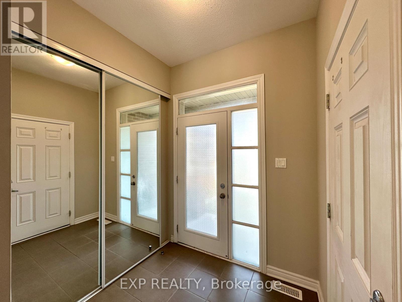 3 Bed, 3 Bath House for Rent in Ottawa – 2470 WATERLILLY WAY, Ottawa – MLS# X13548312 - Image 9