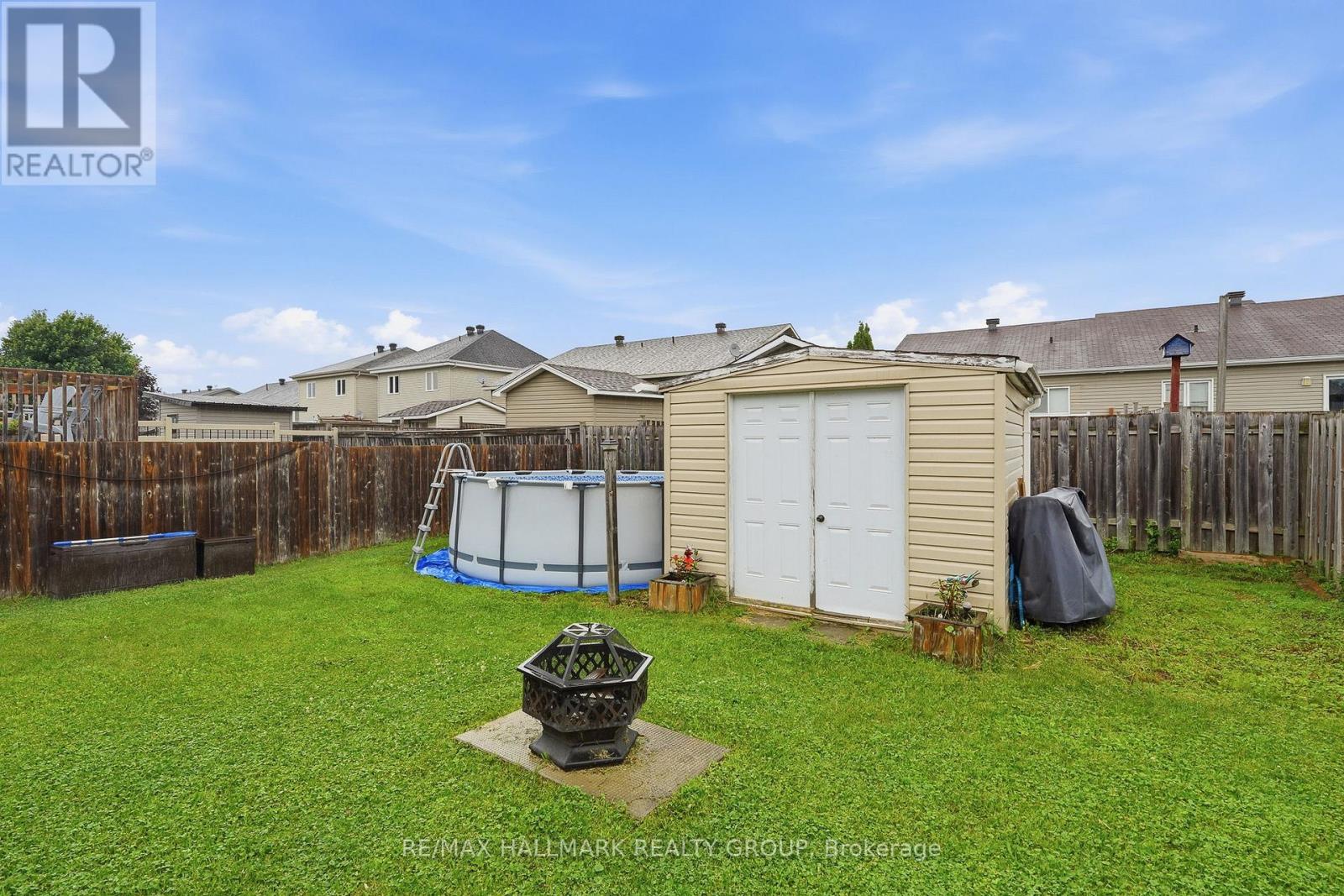 462 DENIS STREET - 25