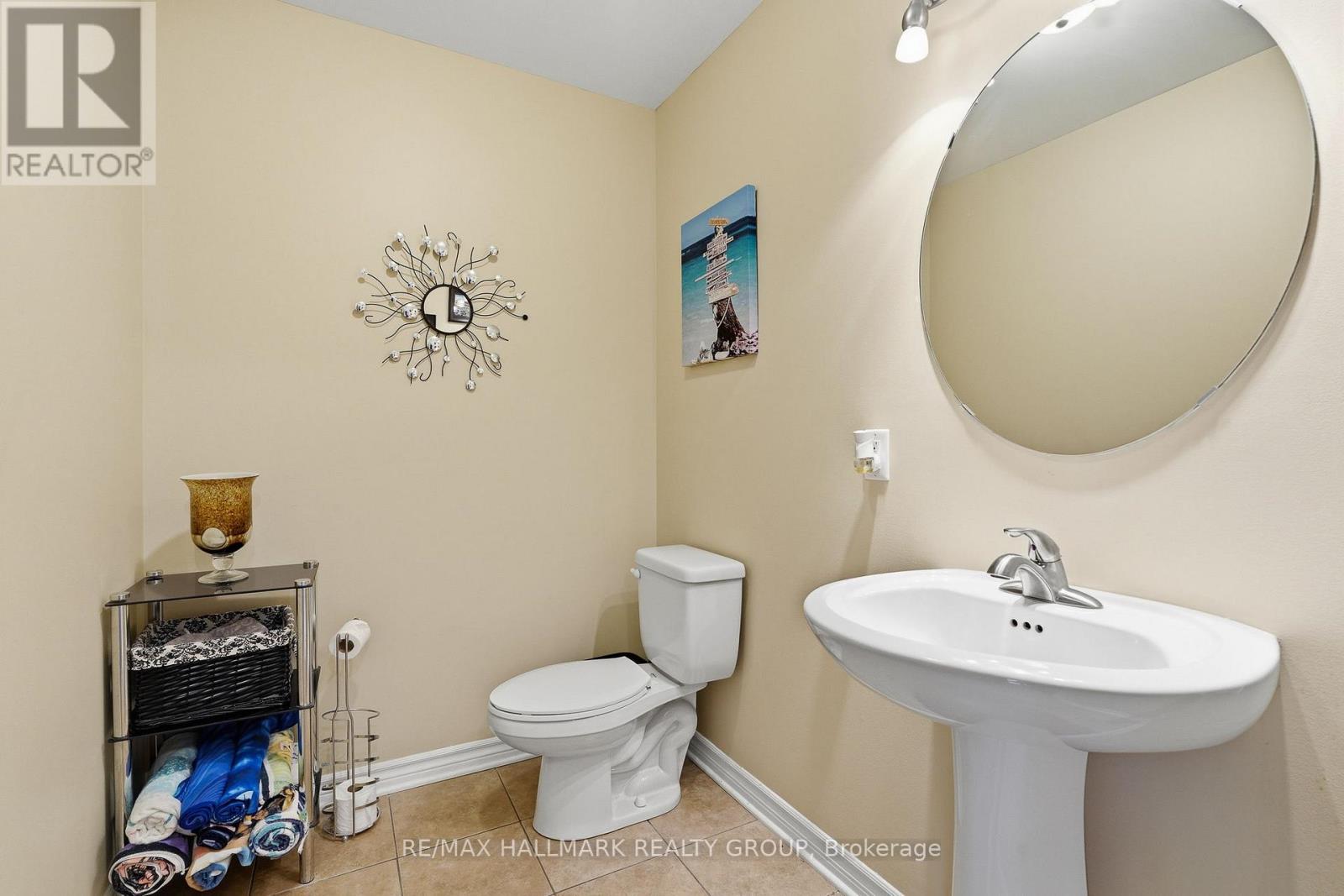 462 DENIS STREET - 9