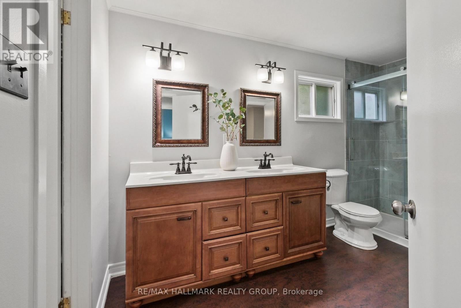 6398 GLEN KNOLLS DRIVE - 25