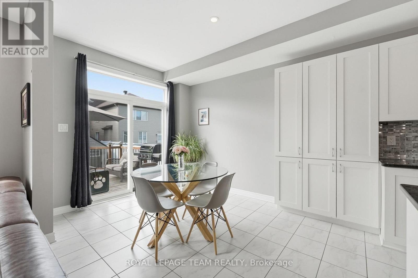 262 HEPATICA WAY, Ottawa. Luxury613. By Peter Sagos - Image 23