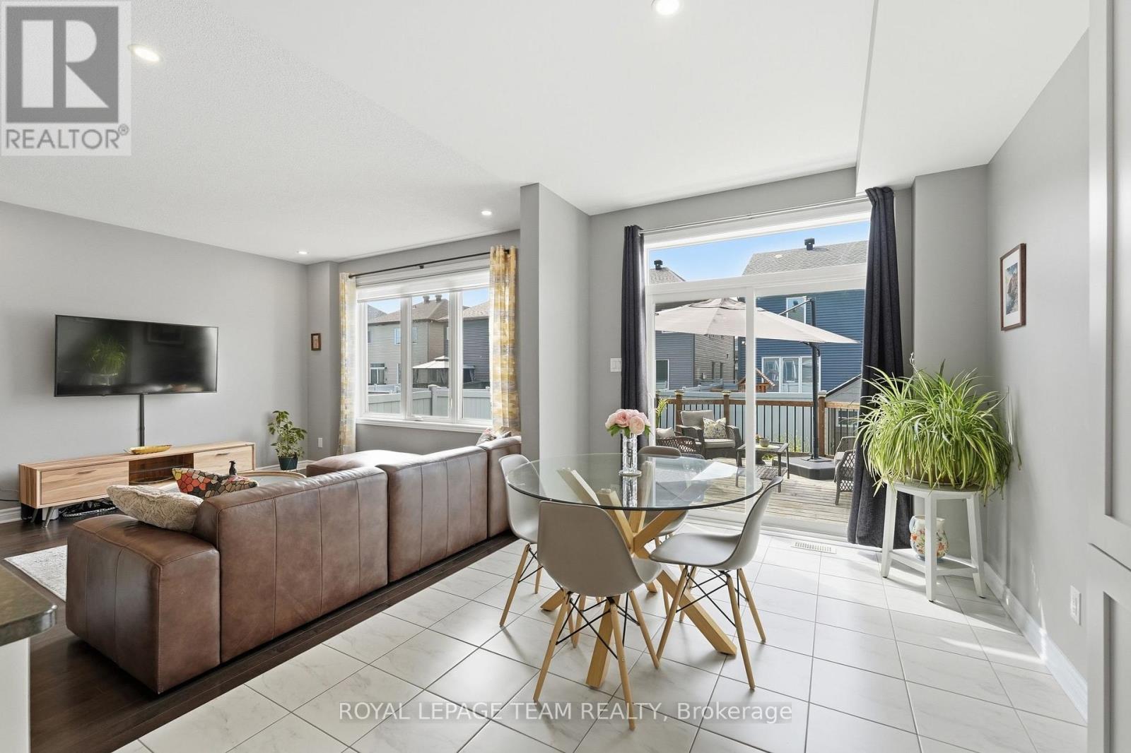 262 HEPATICA WAY, Ottawa. Luxury613. By Peter Sagos - Image 24