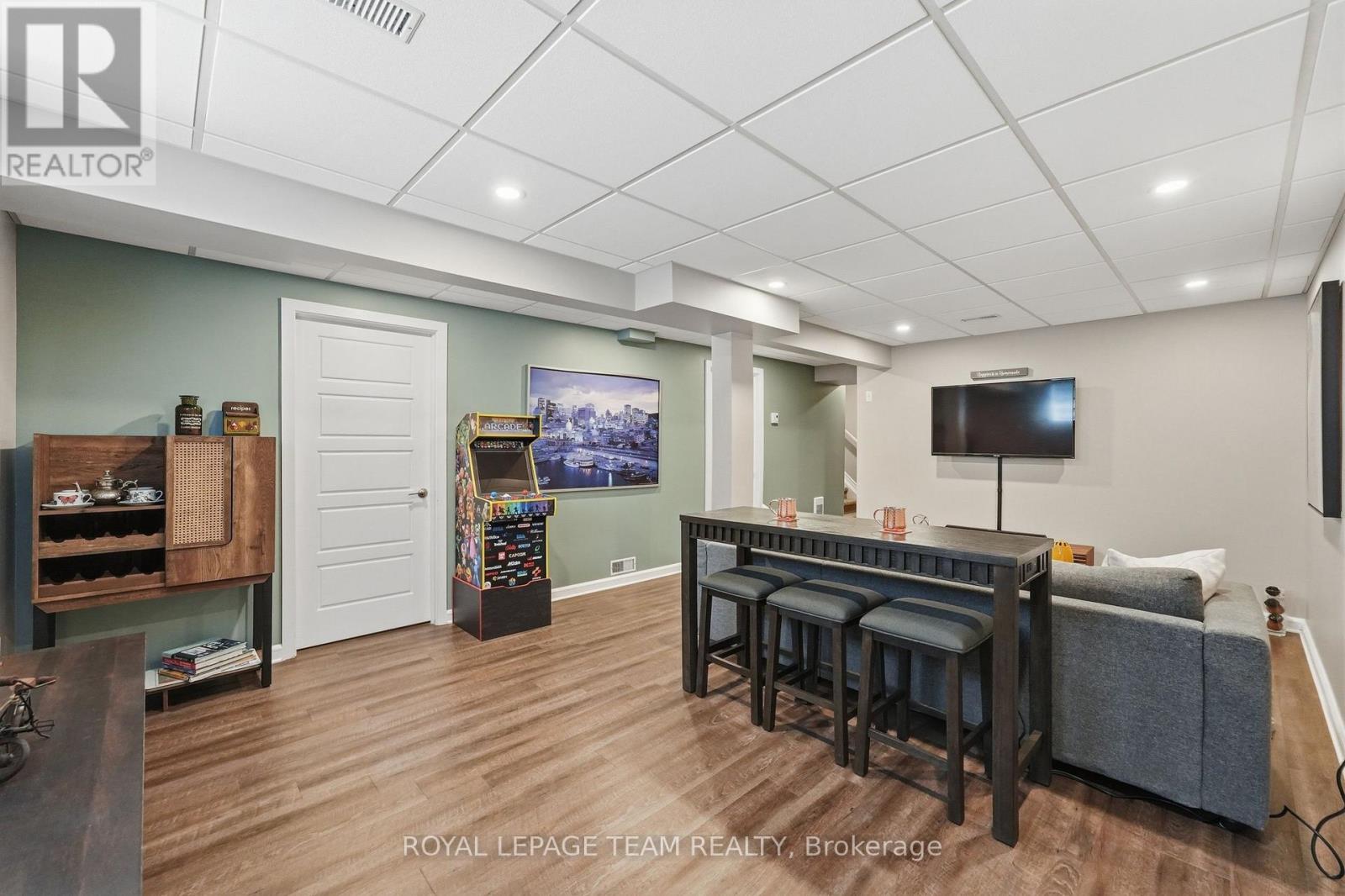 262 HEPATICA WAY, Ottawa. Luxury613. By Peter Sagos - Image 44