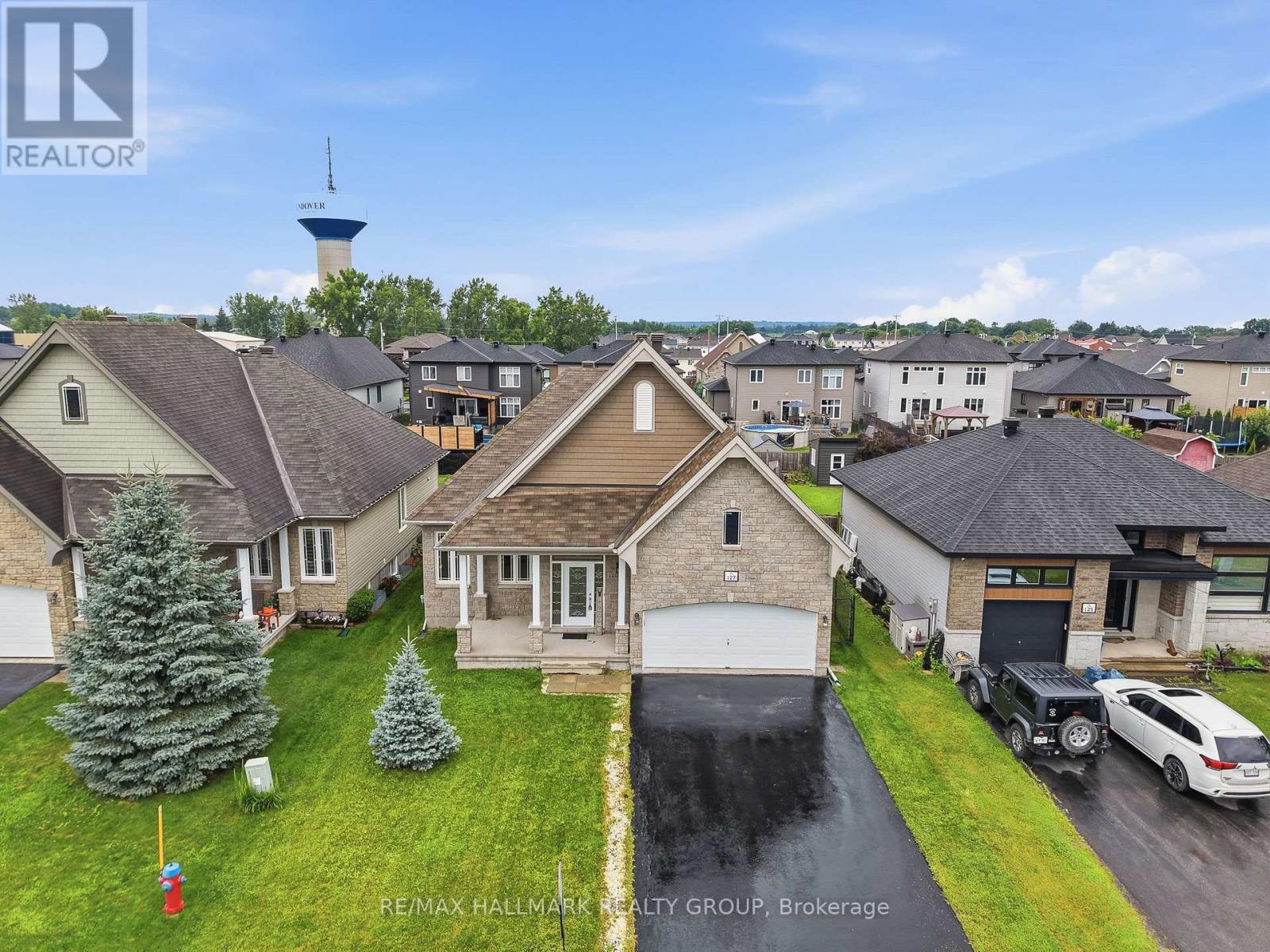 127 CASTEL STREET - 1