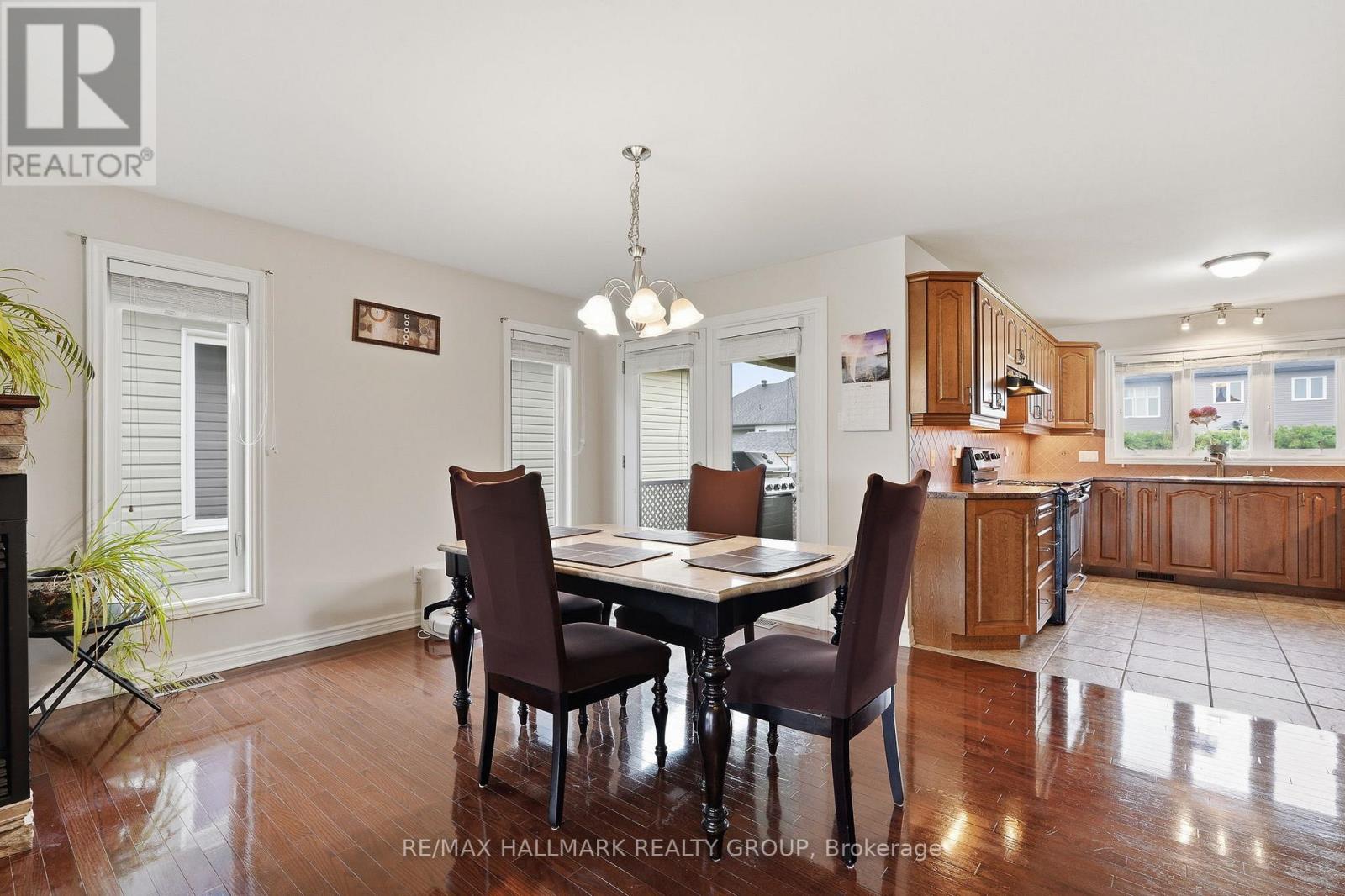 127 CASTEL STREET - 12