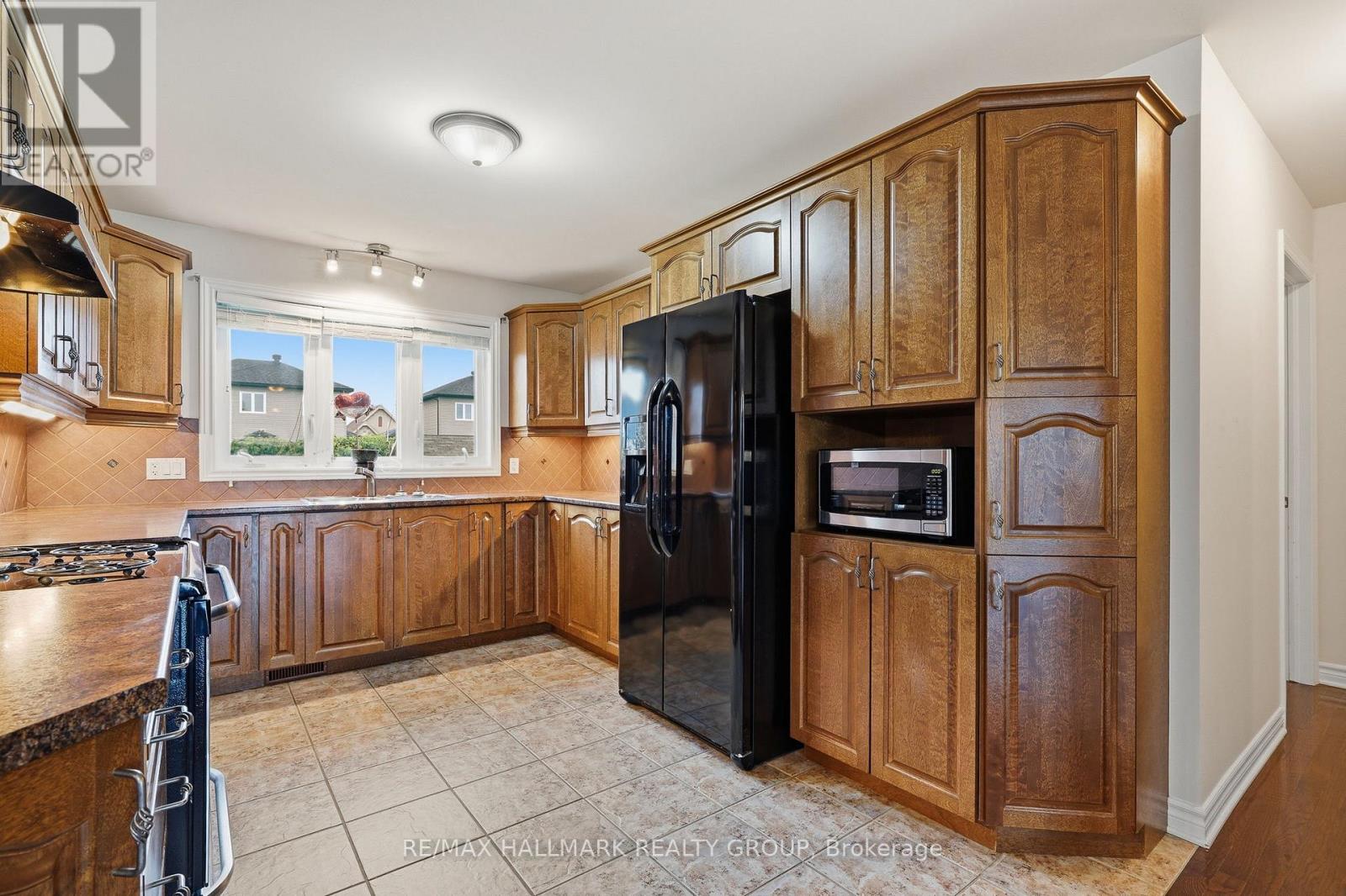 127 CASTEL STREET - 14