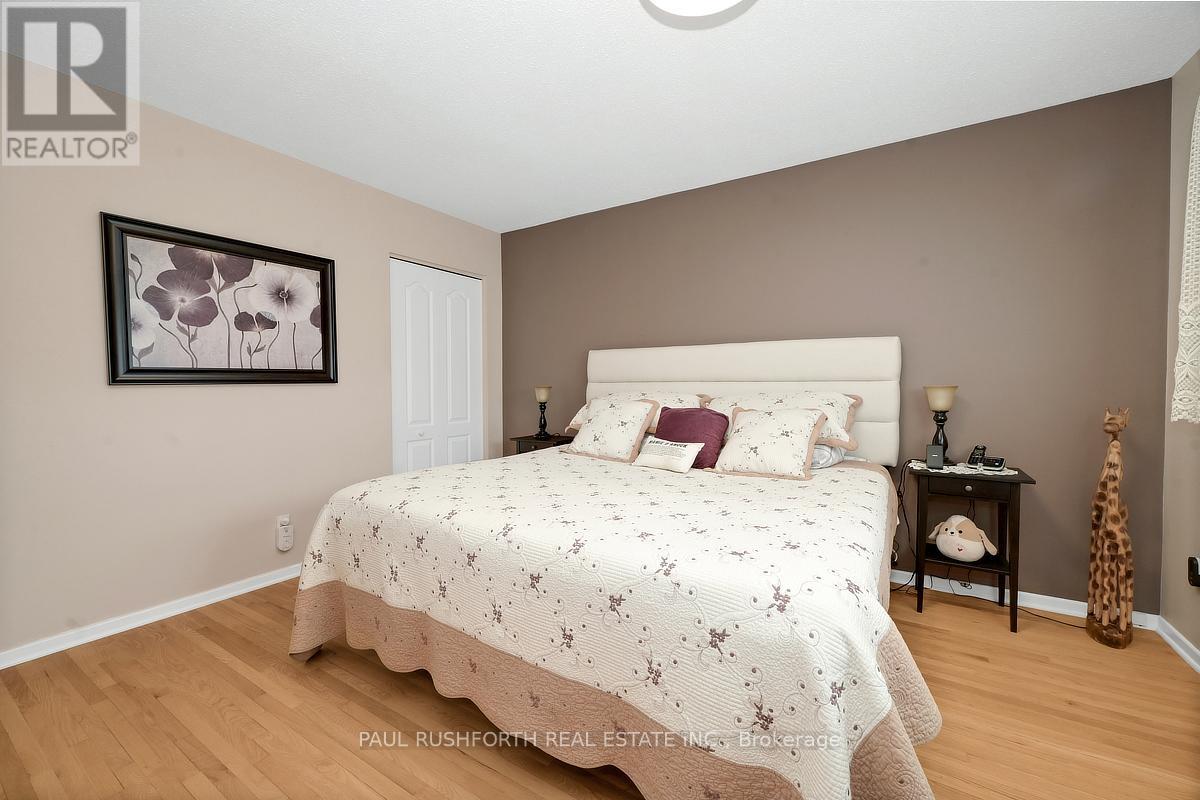 2191 BICKERTON AVENUE - 17