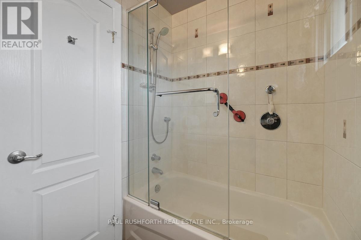 2191 BICKERTON AVENUE - 20