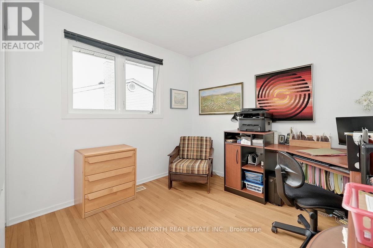 2191 BICKERTON AVENUE - 21