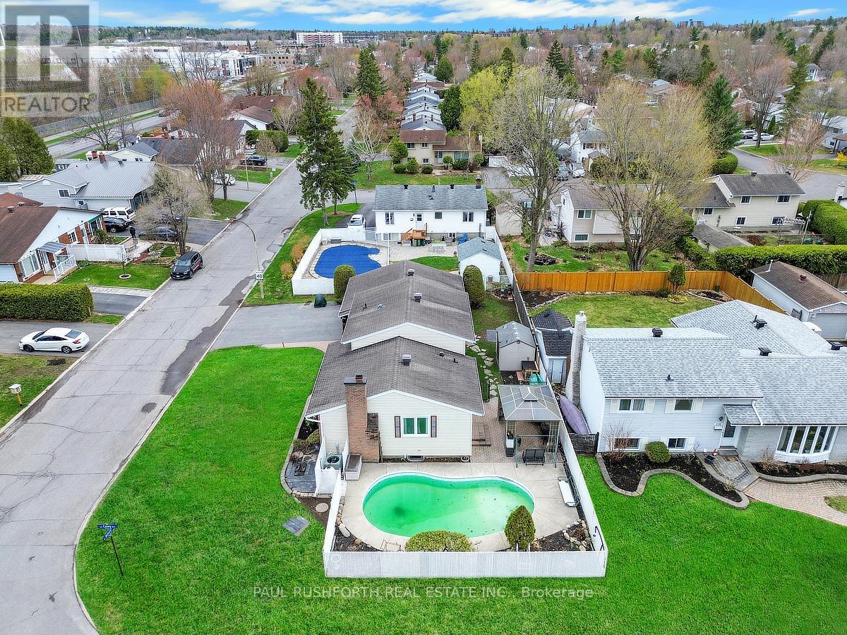 2191 BICKERTON AVENUE - 3