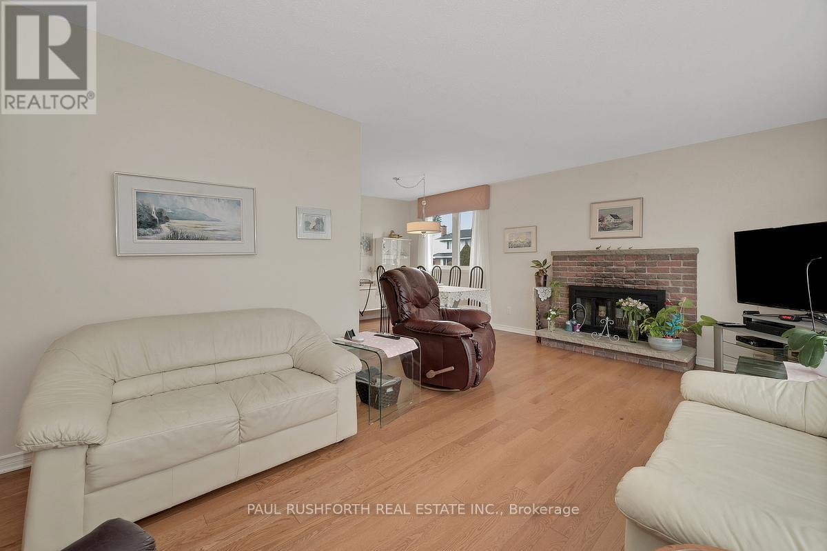 2191 BICKERTON AVENUE - 7