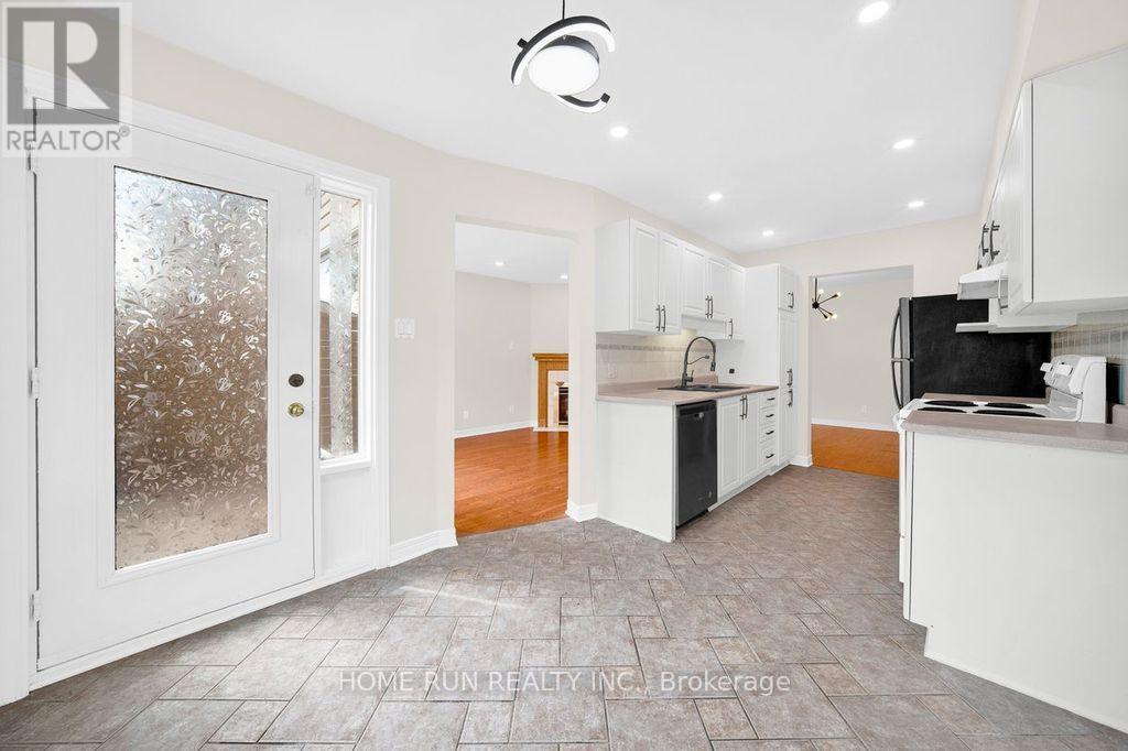 102 KIMBERWICK CRESCENT - 19