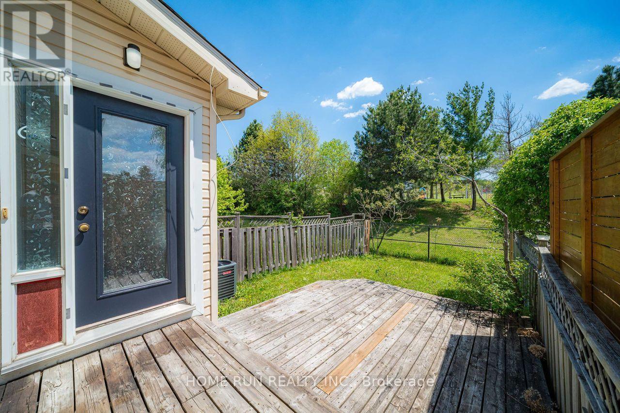 102 KIMBERWICK CRESCENT - 36