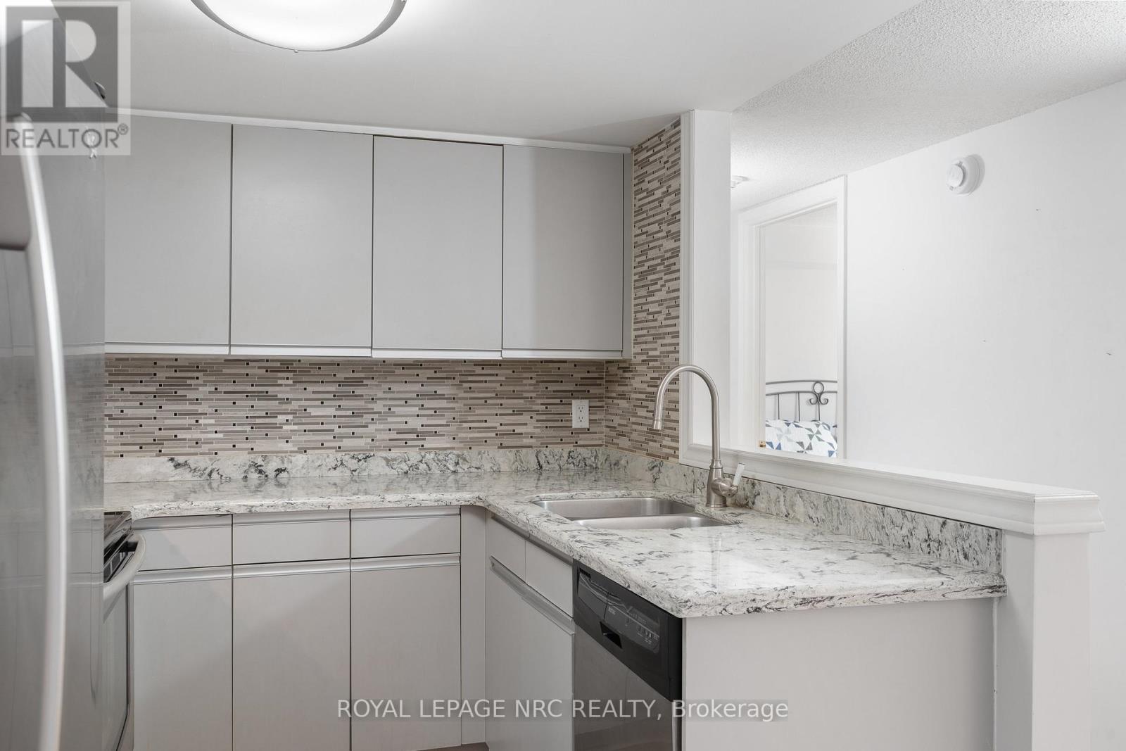 #115 3420 FREDERICK AVENUE - 13