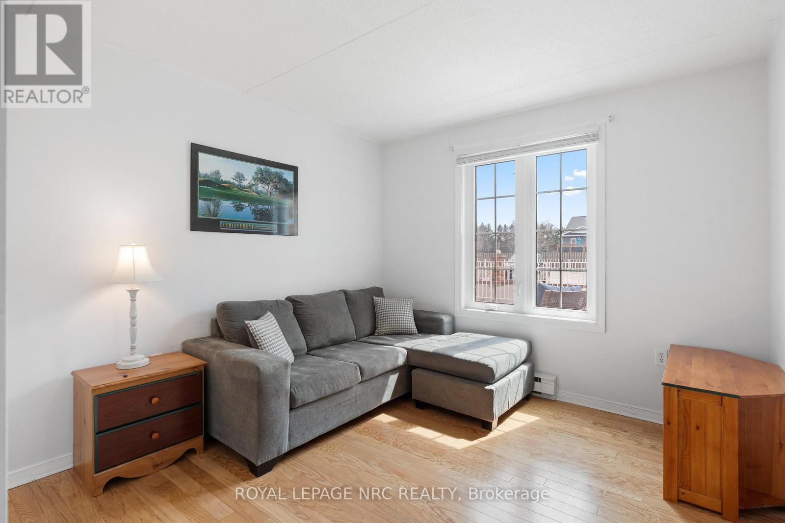 #115 3420 FREDERICK AVENUE - 15