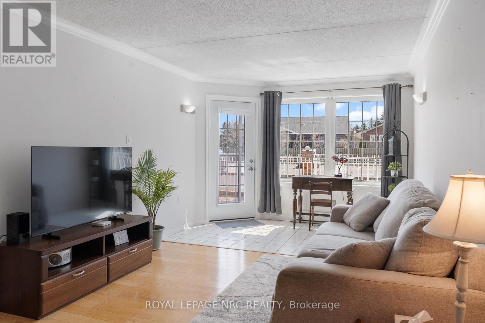 #115 3420 FREDERICK AVENUE - 7