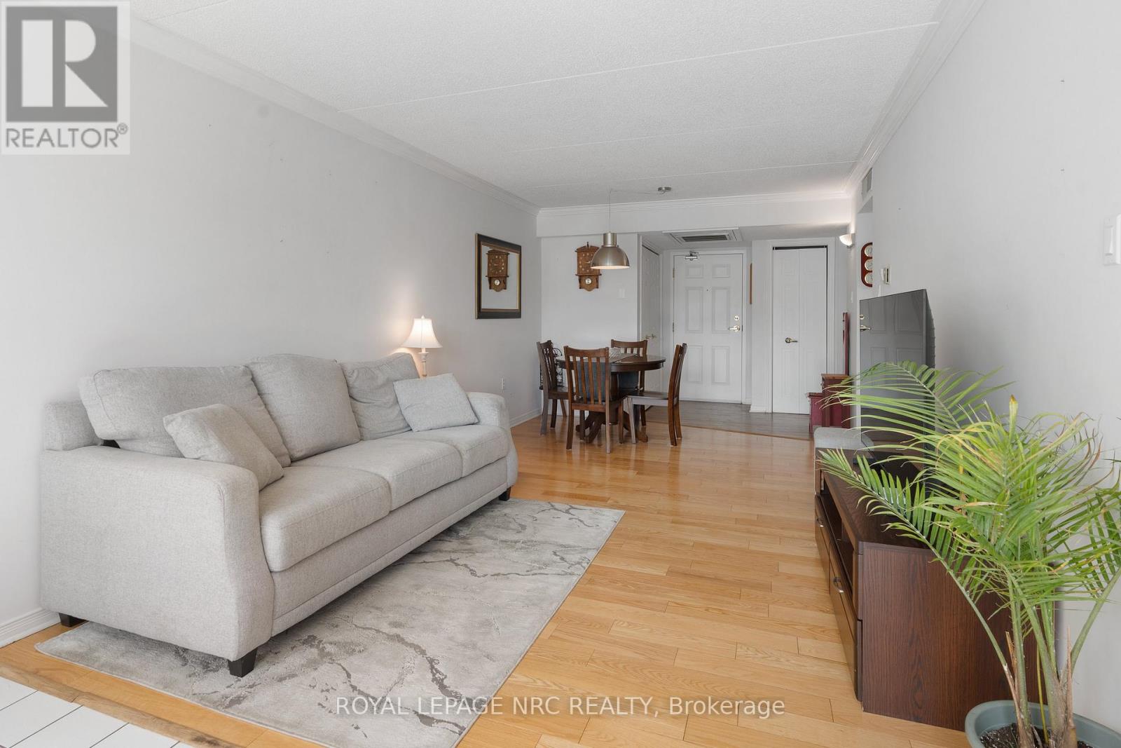 #115 3420 FREDERICK AVENUE - 8