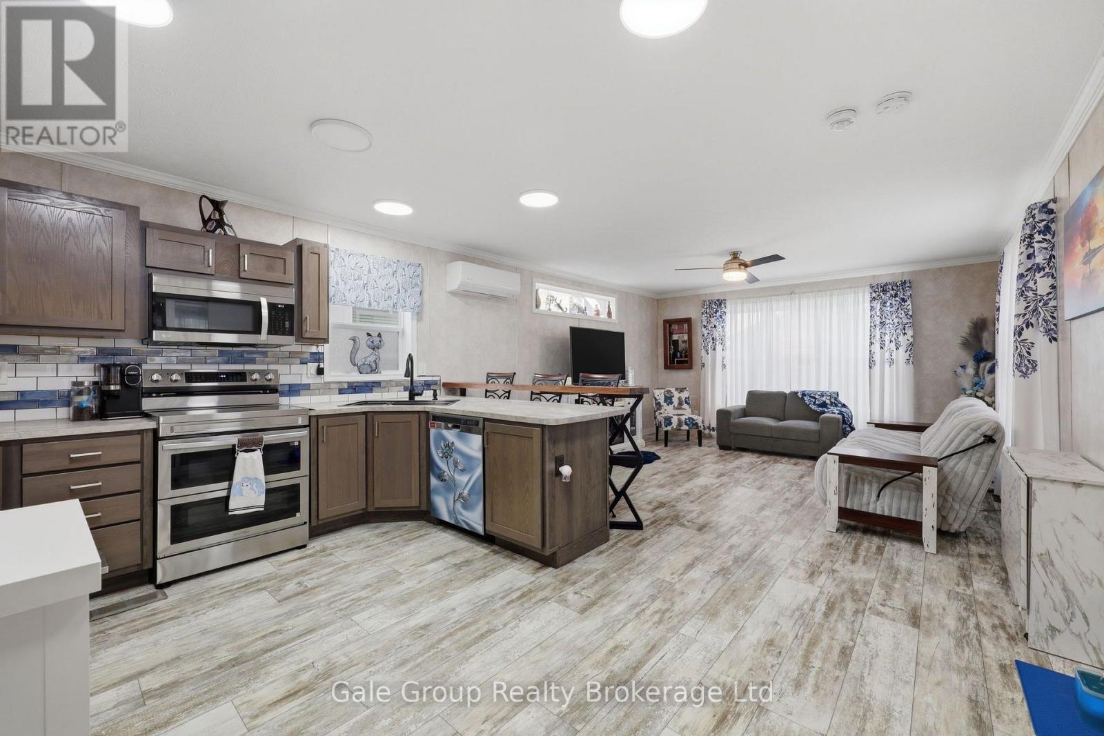#606 99 FOURTH CONC ROAD - 12