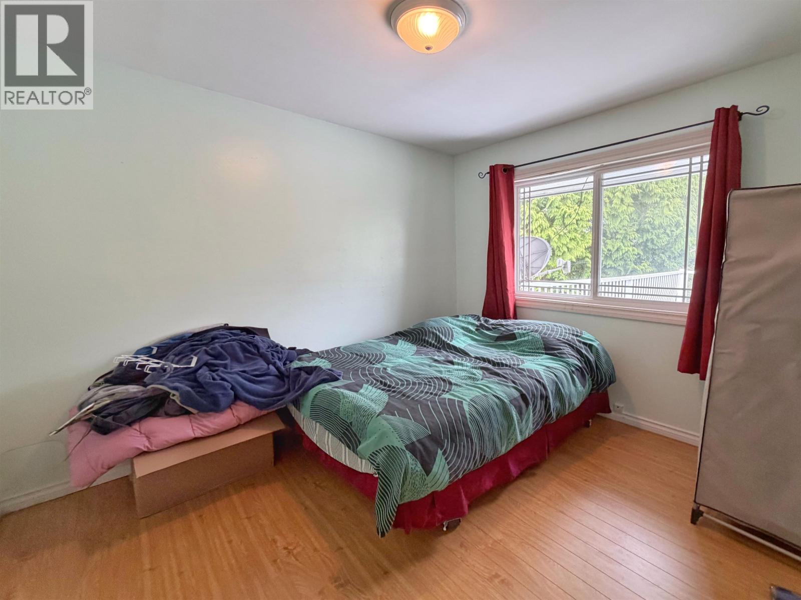 1627 ATLIN AVENUE - 10