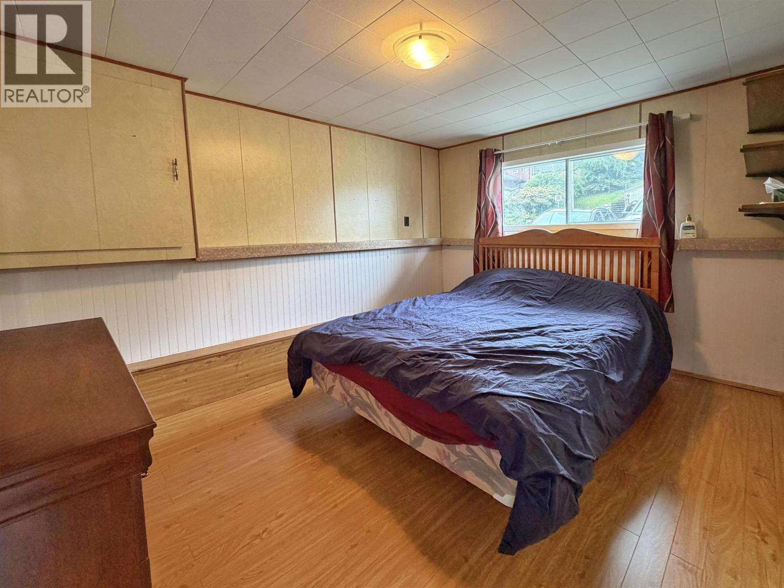 1627 ATLIN AVENUE - 11