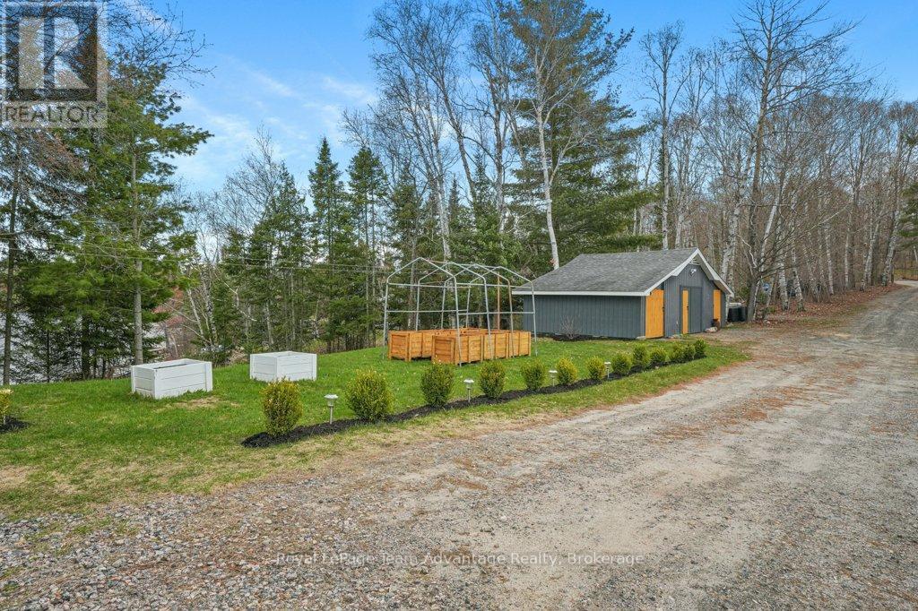 134 JOHNSTON ROAD - 32