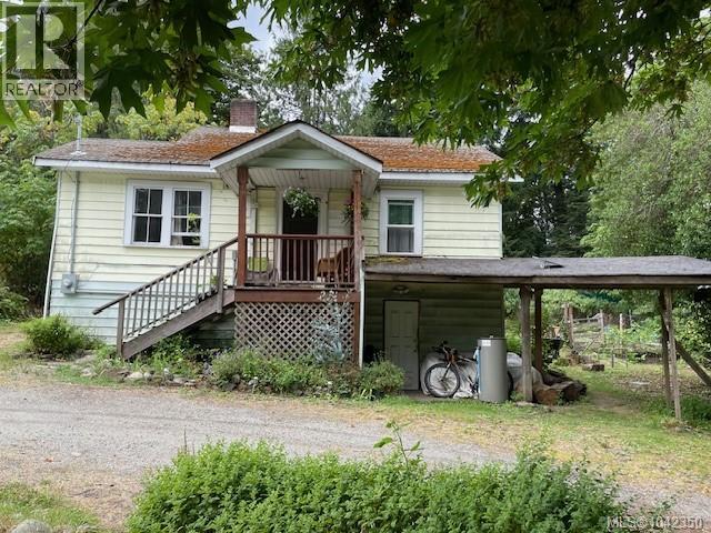 220 Fulford-Ganges Rd - 1