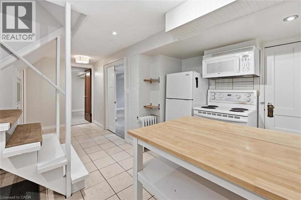 81 CARRICK Avenue - 18