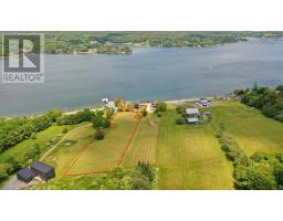 Bedroom - 9114 3 Highway, 997 Main St Mahone Bay, Maders Cove, NS B0J2E0 Photo 10