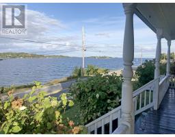 Bedroom - 9114 3 Highway, 997 Main St Mahone Bay, Maders Cove, NS B0J2E0 Photo 11