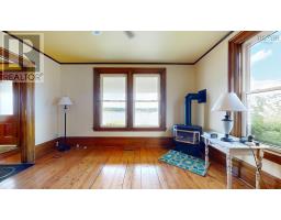 9114 3 Highway, 997 Main St Mahone Bay, Maders Cove, NS B0J2E0 Photo 18