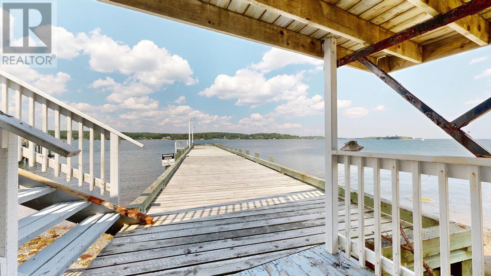 9114 3 Highway, 997 Main St Mahone Bay - 40
